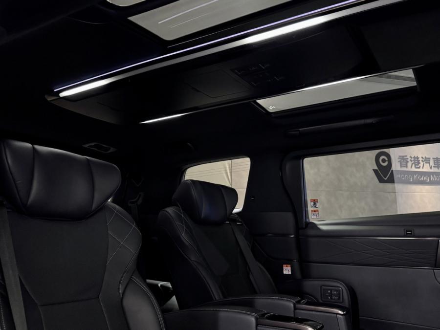 VELLFIRE Z PREMIER HEV - Image 13